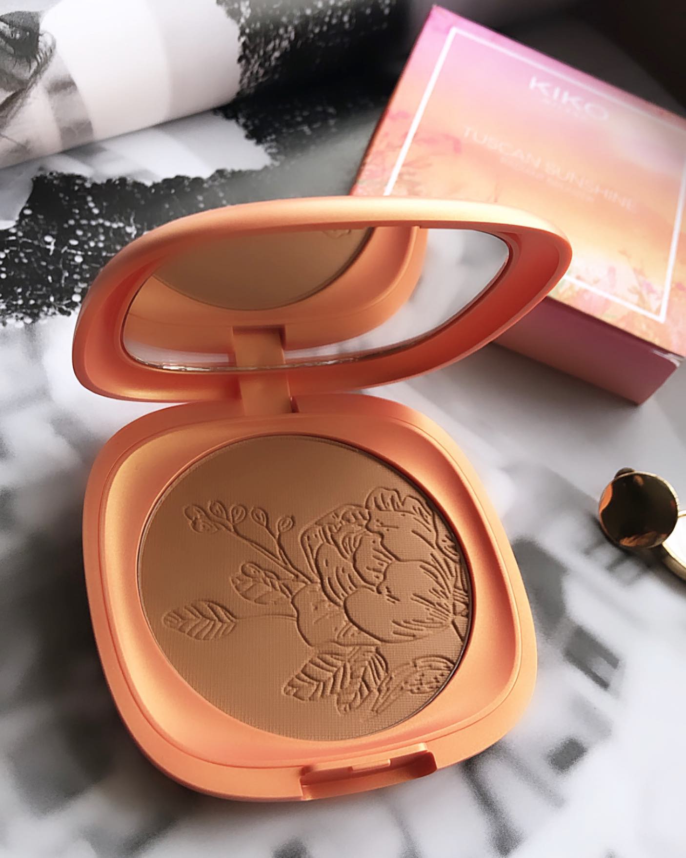 TUSCAN SUNSHINE RADIANT BRONZER