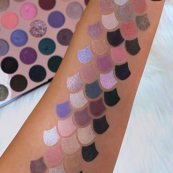 35C EVERYDAY CHIC ARTISTRY PALETTE