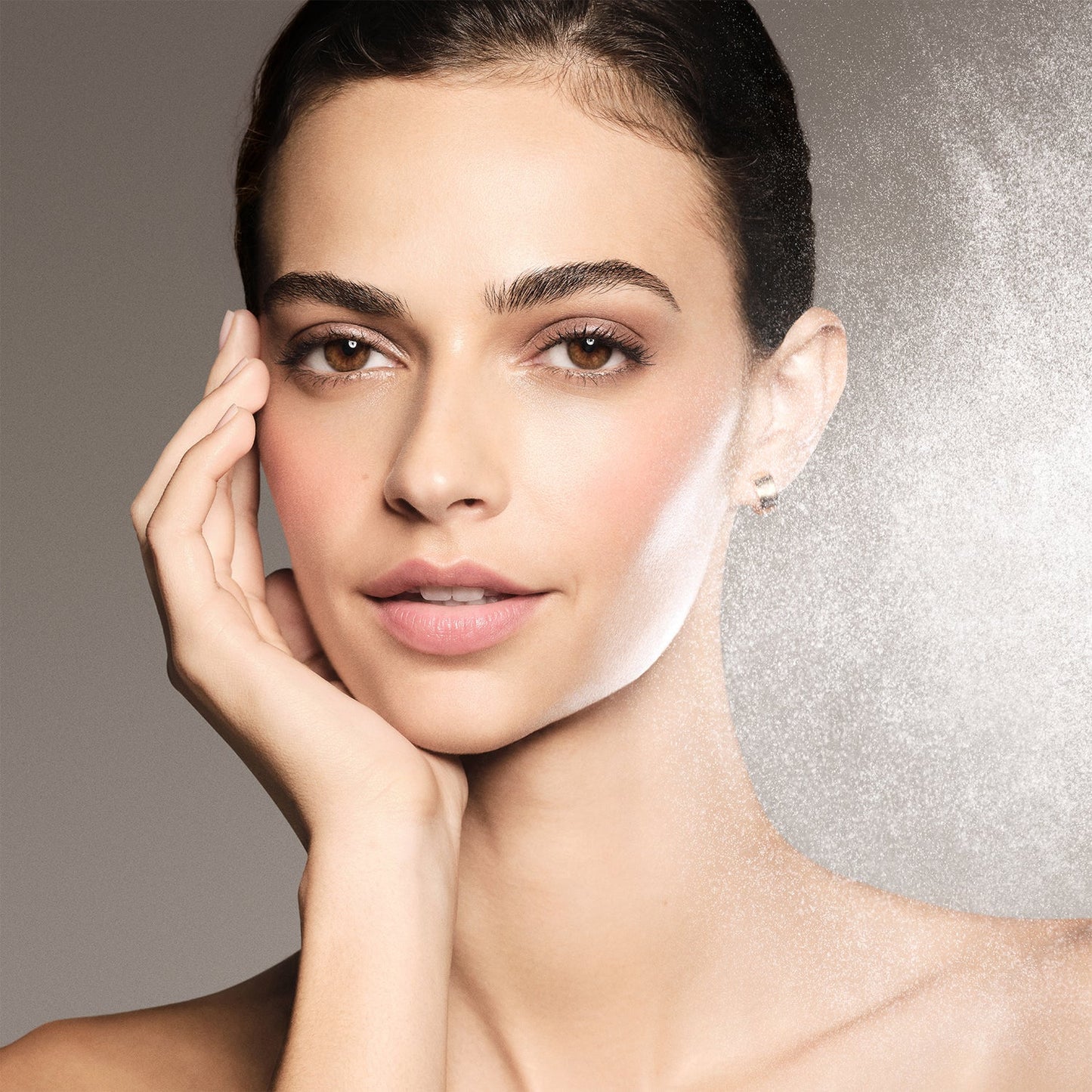 Translucent Pure Setting Spray (Spray fijador de maquillaje)
