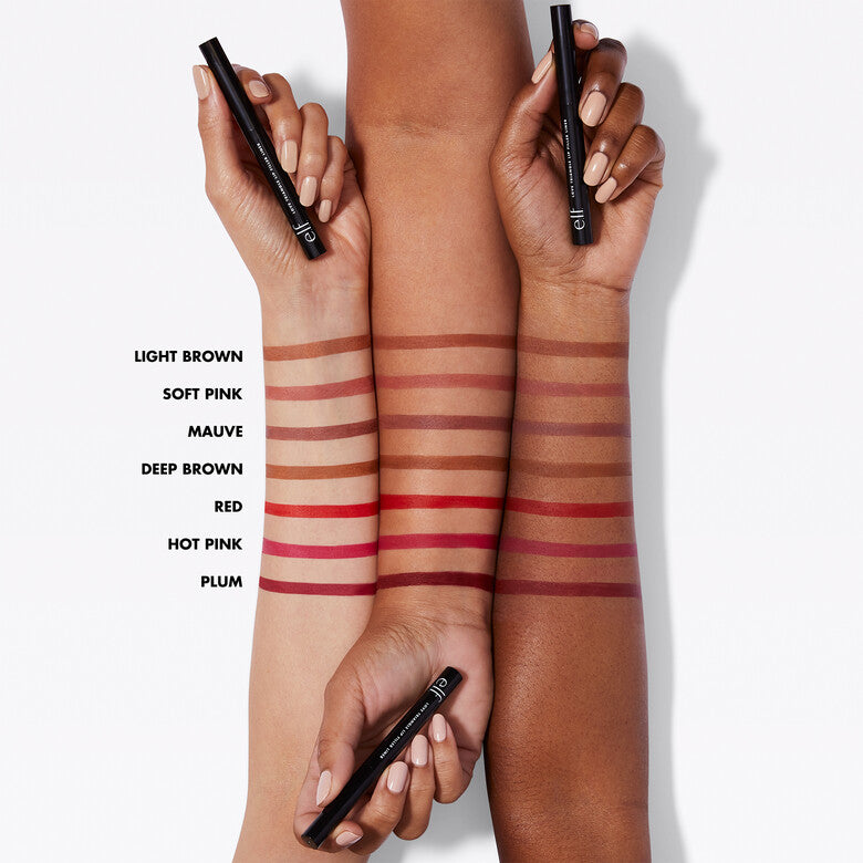 Love Triangle Lip Filler Liner (Delineador de labios)