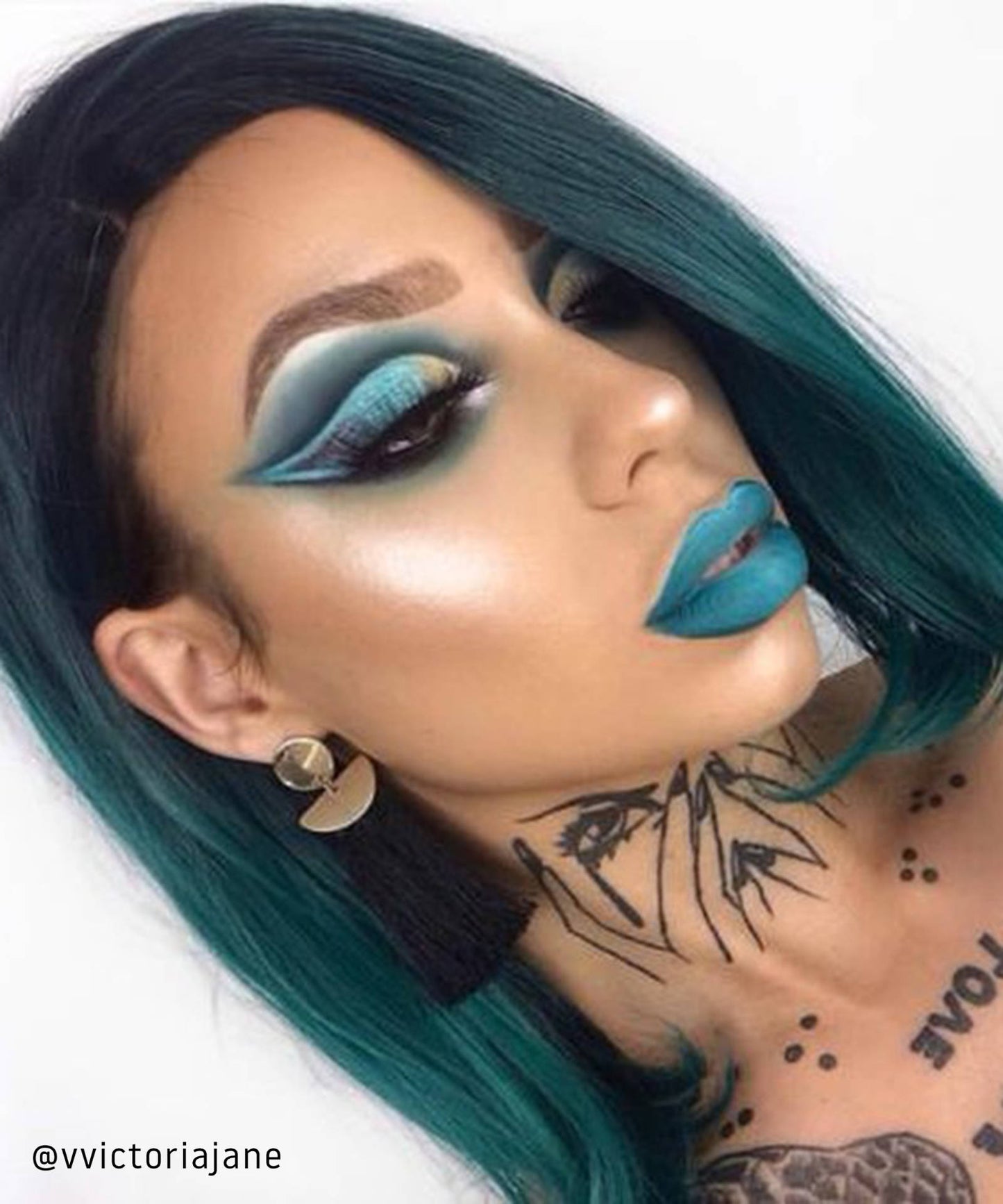 The cult palette