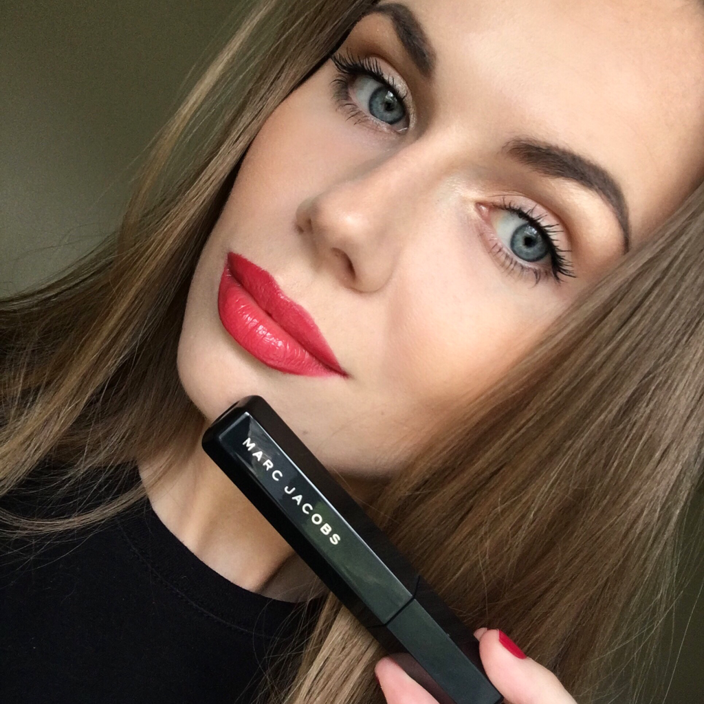 At Lash's lasting & volumizing mascara -Mini