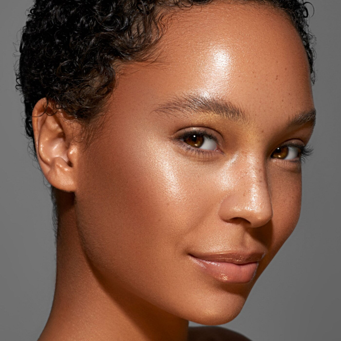 Illuminating Veil Iluminador liquido