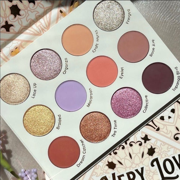 So very lovely shadow palette