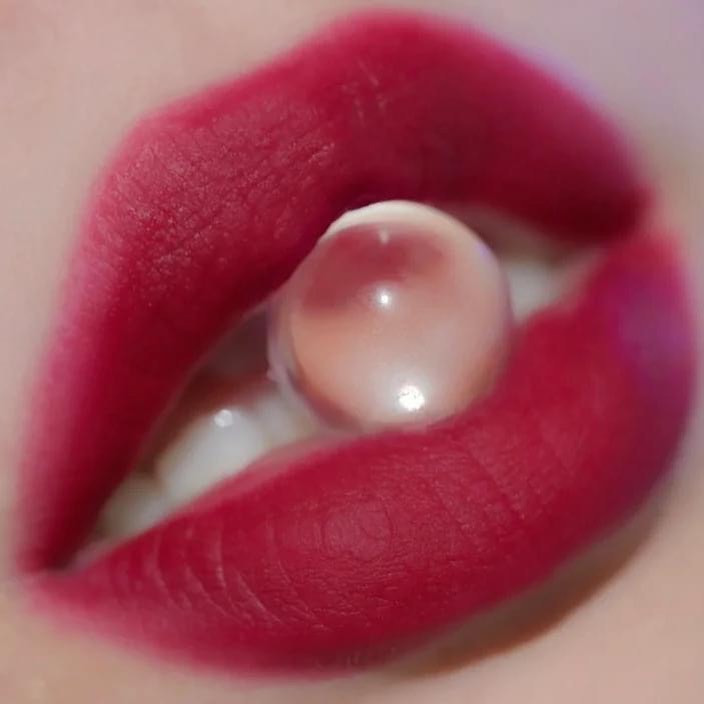 Lip clay