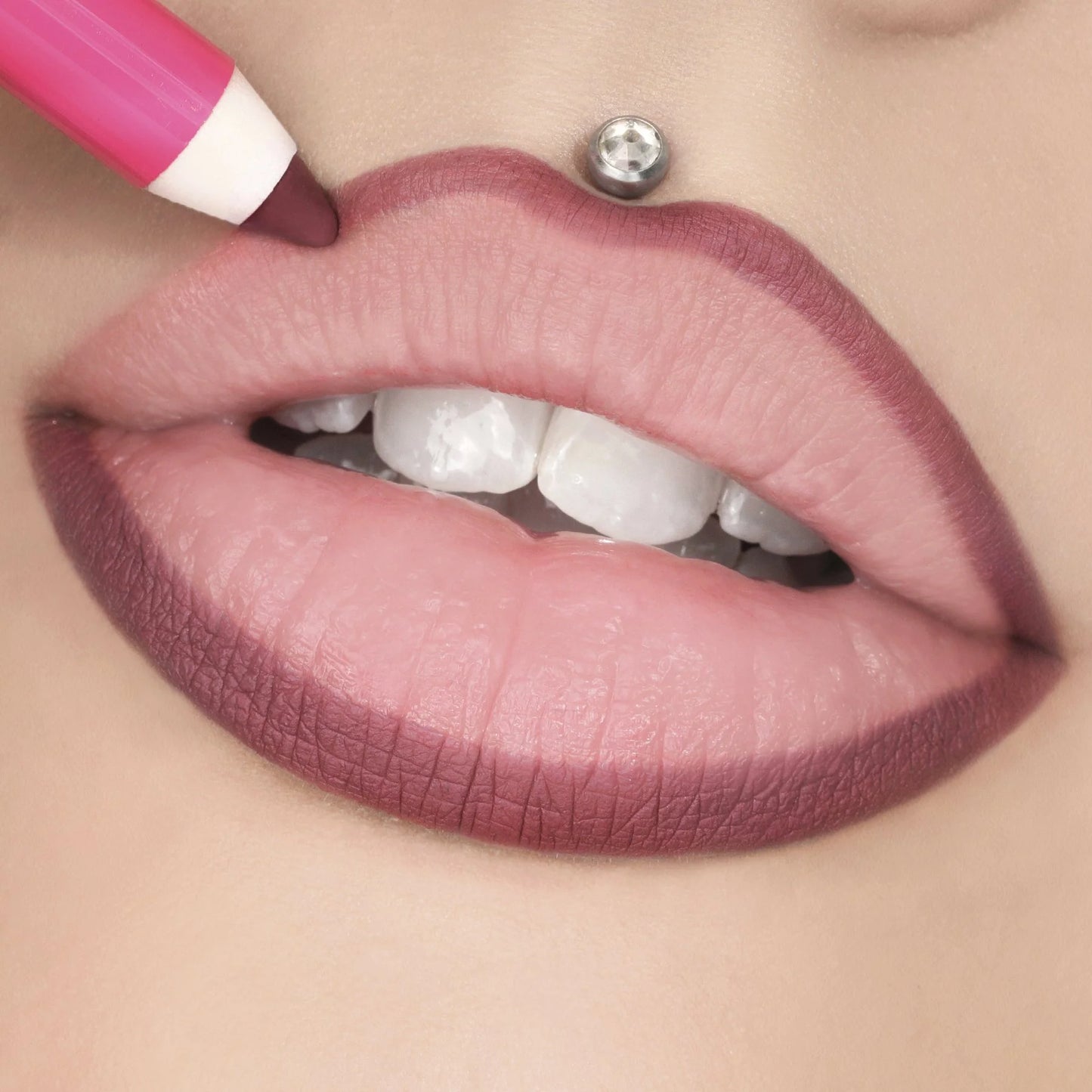 Velour Lip Liner (Delineador de labios)