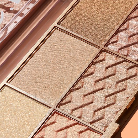 Glow Gleam Beam Highlighter Palette