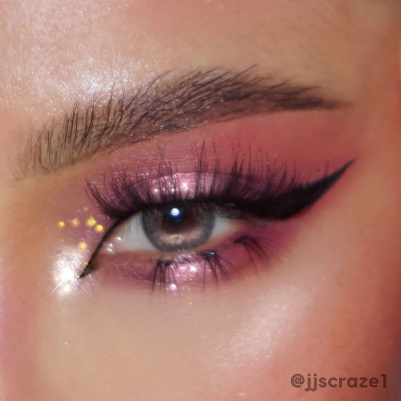 Menage a muah shadow palette