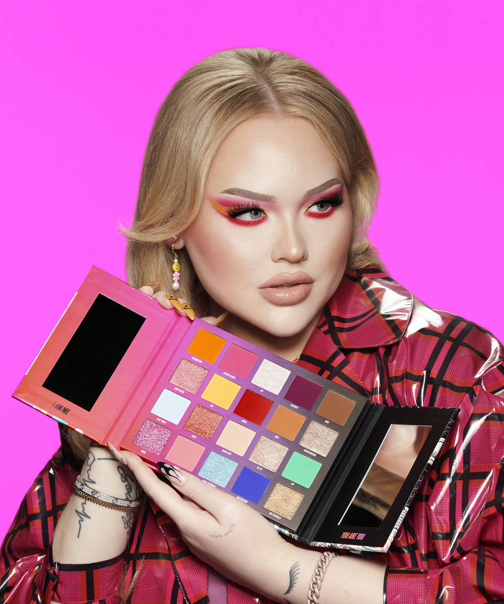 NikkieTutorials x BEAUTY BAY Pressed Pigment Palette
