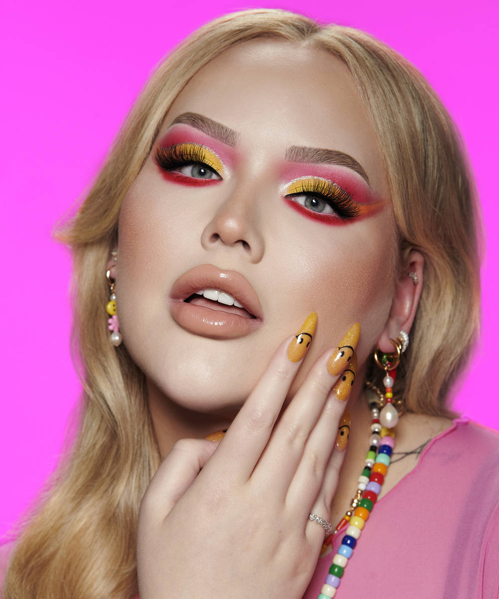 NikkieTutorials x BEAUTY BAY Pressed Pigment Palette