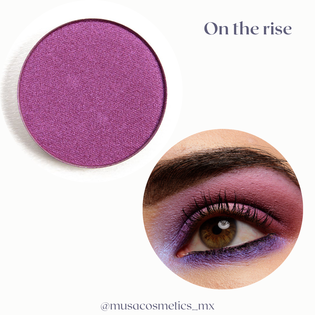 Pressed powder shadow