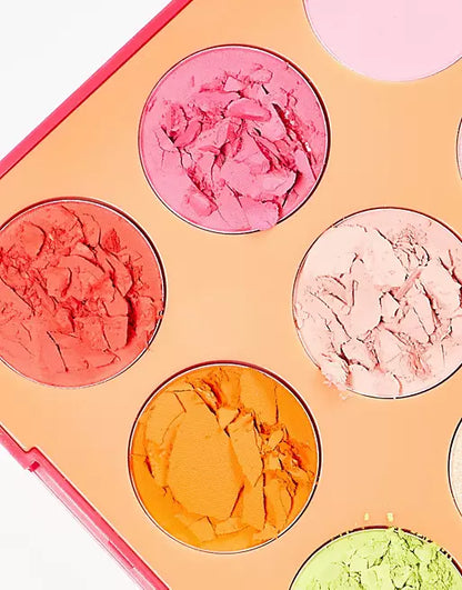 9H HOT FOR HUE ARTISTRY PALETTE
