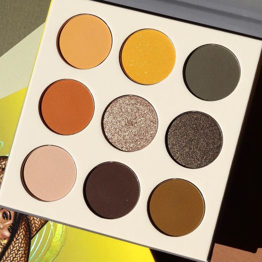 The Nomad Eyeshadow Palette