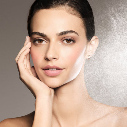 Translucent Pure Setting Spray (Spray fijador de maquillaje)