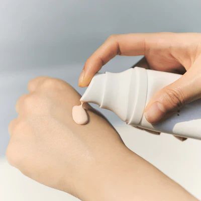 Tone brightening tone up sunscreen (protector solar iluminador)
