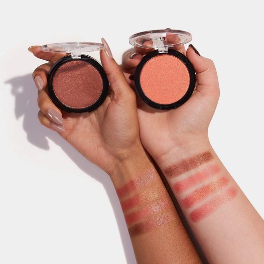 LUMINOUS BLUSH