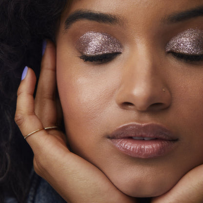 Liquid eyeshadow